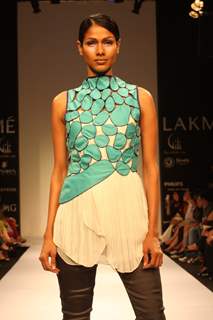 Gen Next Fashion Star Sabbah Sharma revealed her fabulous collections at Lakme Fashin Week for Spring/Summer 2010