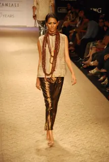 Model on the ramp of Designer Krishna Mehta at Lakme Fashion Week for spring/summer 2010