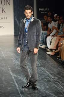 John Abraham on the ramp for Designer Rocky S at Lakme Fashion Week for spring/summer 2010