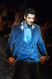 John Abraham on the ramp for Designer Rocky S at Lakme Fashion Week for spring/summer 2010