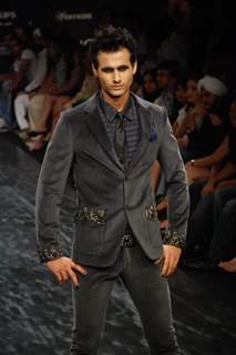 Model on the ramp for Designer Rocky S at Lakme Fashion Week for spring/summer 2010