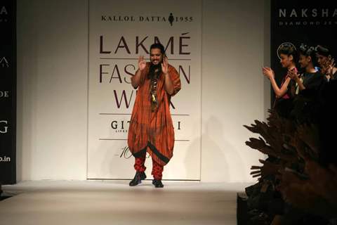 Kallol Datta show at the Lakme Fashion Week Spring/Summer 2010 Day 5, in Mumbai