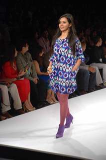 A model walks the runway at Narendra Kumar show at the Lakme Fashion Week Spring/Summer 2010 Day 5, in Mumbai