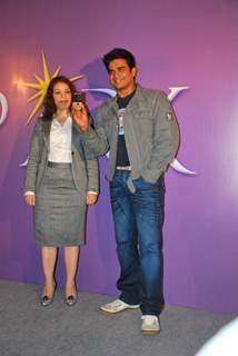 Madhavan launches Spark Mobile at Marine Plaza in Mumbai