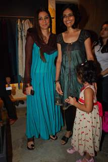 Tabu at Priyadarshi Rao and Uttam Ghosh fashion preview at Zoya in Mumbai