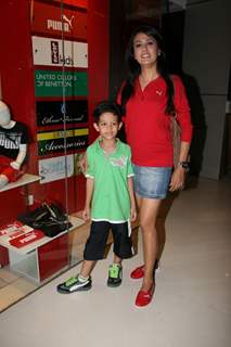 Mini Mathur with kids at Puma Gina Gony wear launch at Oberoi Mall in Mumbai
