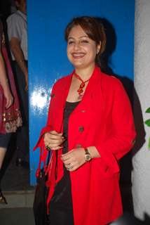 Ayesha Jhulka at Gulzaar''s book launch
