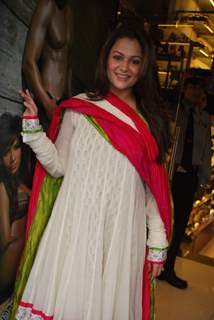 Bollywood actress Amrita Arora at Tres mode unveils ''Be a Flirt'' FW09 Collection