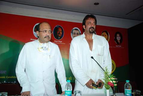 Samajwadi Party leader Amar Singh with Bollywood star Sanjay Dutt