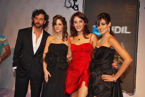 Hrithik Roshan, Suzanne and Genelia at HDIL Day 1