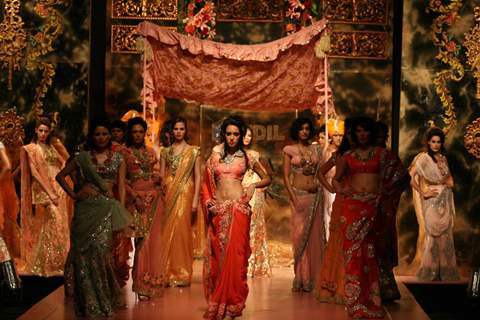 Models walk on the ramp for Pallavi Jaikishan at HDIL India Couture Week on Day 2