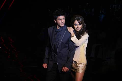 Shah Rukh Khan and Gauri Khan walks on the ramp for the Karan Johar show