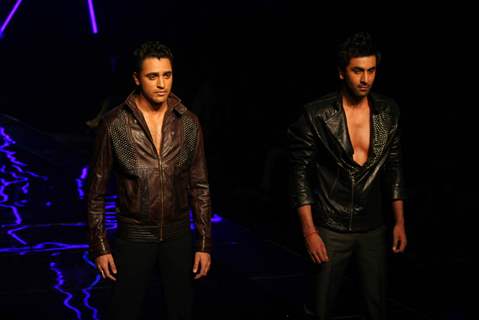 Imran Khan and Ranbir Kapoor walk on the ramp for Karan Johar Show