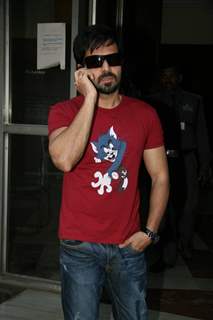 Emraan Hashmi promote ''Tum Mile'' on Radio Mirchi in Mumbai onTuesday Evening (Photo : IANS)