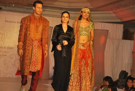 Guest at Neeta Lulla, Krishna Mehta showcase at Millionaire Home Show at Leela