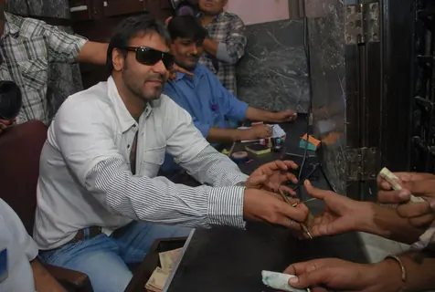 Ajay Devgan opens &quot;London Dreams&quot; Advance Booking Gaiety, Bandra, Mumbai