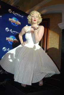 Marilyn Monroe look alike graces Resorts World Sentosa media meet at MUmbai