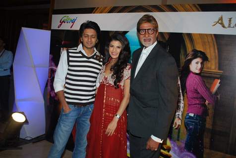 Amitabh Bachchan, Ritesh Deshmukh & Jacqeline Fernandes met the Aladin-Godrej Contest winners at a gala event held in Mumbai