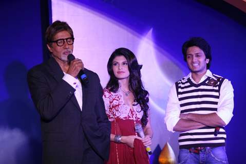 Amitabh Bachchan, Ritesh Deshmukh & Jacqeline Fernandes met the Aladin-Godrej Contest winners at a gala event held in Mumbai