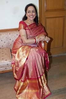 Hema Malini at Jaya Smriti event at Ravindra Natya Mandir