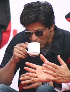 Bollywood star Shahrukh Khan at the Airtel Delhi Half Marathon, in New Delhi on Sunday ( Photo: IANS)