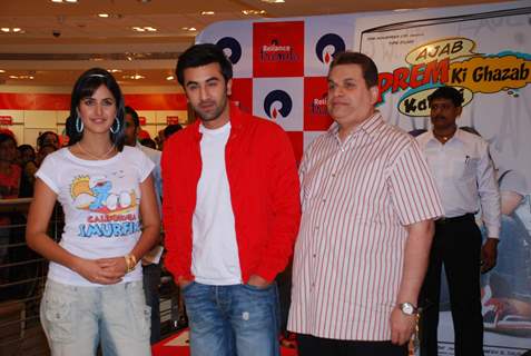 Katrina Kaif, Ranbir Kapoor and producer Ramesh Taurani promote their film &quot;Ajab Prem ki Gazab Kahani&quot; at Reliance Trends