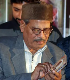 Manna Dey at the launch of Aapki Khidmat Mein, a collection of ghazals by Manna Dey in Kolkata on Monday 2nd Nov09
