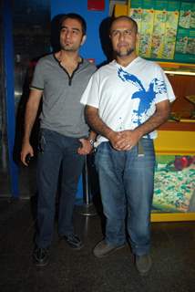Vishal and Shekhar at Fame Adlabs for Pink Ribbon kids show for NGO