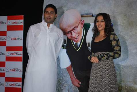 Abhishek Bachchan and Vidya Balan unveiled the first look of movie &quot;Paa&quot; at a media conference held in Mumbai