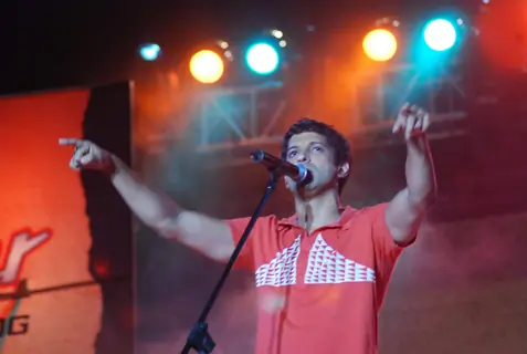 Farhan Akhtar performs live at S-Satr Rocks show at Chitrakoot Grounds