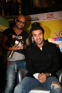 Bollywood actor Ranbir Kapoor at Cut-a-thon session in Oberoi Mall, Mumbai