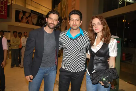 Bollywood actors Hrithik Roshan, Aftab Shivdasani and Suzanne Roshan at the special screening of film "Aao Wish Karein", PVR Juhu