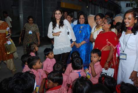 Raveena Tandon launches kids book &quot;How To Teach So Kids Can Learn&quot; by Podar Institute