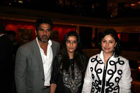 Anjali Tendulkar and Suneil Shetty at Taj Land''s End bash at Bandra