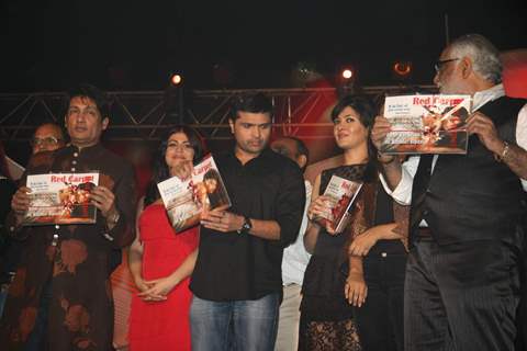 Shekhar Suman and Himesh Reshammiya with Radio star cast at Red Carpet magazine launch at Lokhandwala (Photo IANS)