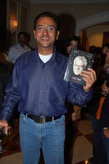 Bollywood''s bad man Gulshan Grover at the unveiling of Om Puri''s book &quot;Unlikely Hero&quot;