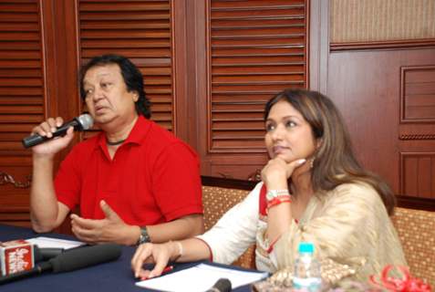 Singer Bhupinder and Mitali at a press meet to promote &quot;Naam Gum Jayega&quot; show at The Club