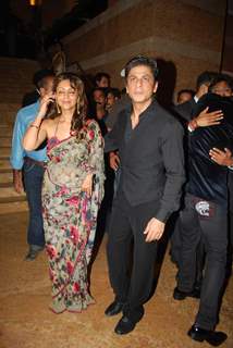 Shahrukh Khan and his wife Gauri Khan at the Shilpa Shetty''s wedding reception