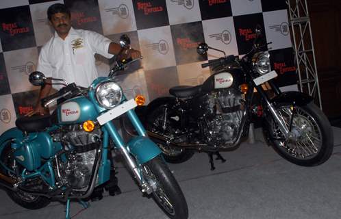 Shaji Koshy, Head Sales and Marketing, Royal Enfield display the models &quot;Classic 350 and Classic 500&quot; in Kolkata on Friday 27 Nov 09