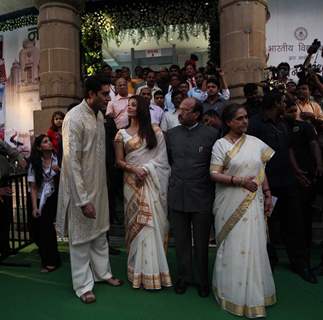 Shri Harivansh Rai Bachchan''s select poems &quot;Bachchan Sandhya&quot; by Mr Amitabh Bachchan and members of the family will captivate &quot;The Qudience&quot; at Bhartiya Vidya Bhavan Mumbai