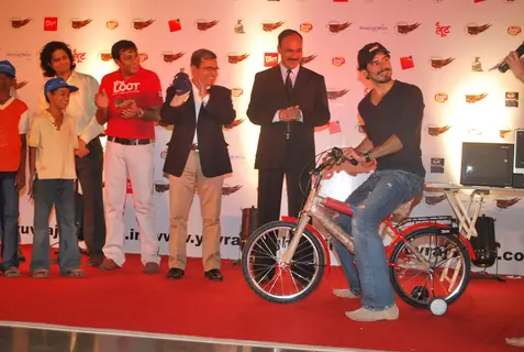 Bollywood actor Dino Morea meet Make-a-Wish Children at Cuffe Parade, Mumbai