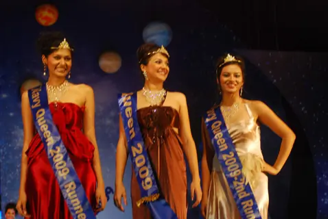 Winners at the Navy Queen finals ''09