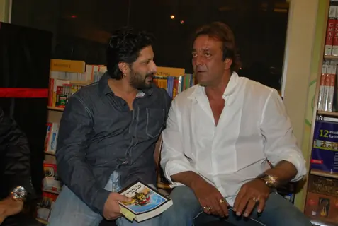 Sanjay Dutt and Arshad Warsi unveil Lage Raho Munnabhai Book