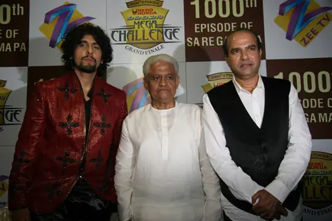 Guest at the 3 idiots star cast at Saregama 1000th Episode Bash at Andheri, Mumbai