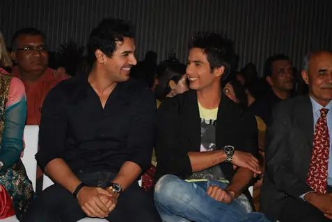 Bollywood actor John Abraham and Shahid Kapoor at &quot;PETA Awards&quot;