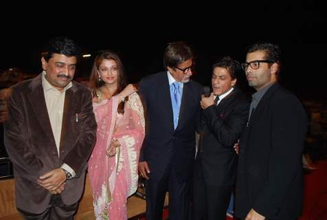 Aishwarya Rai, Amitabh Bachan, Shah Rukh Khan and Karan Johar at Police Show at Andheri Sports Complex