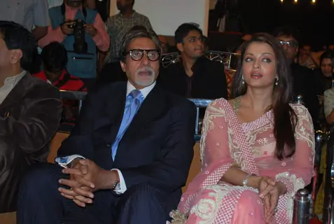 Amitabh Bachan and Aishwarya Rai at Police Show at Andheri Sports Complex