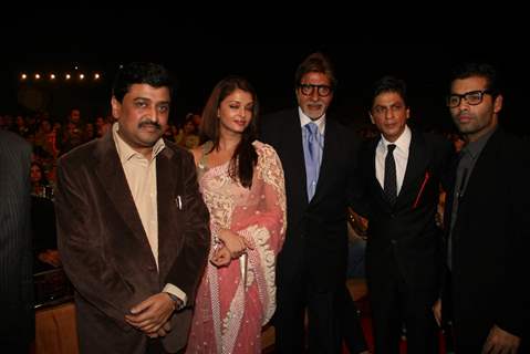 Aishwarya Rai, Amitabh Bachan, Shah Rukh Khan and Karan Johar at Police Show at Andheri Sports Complex