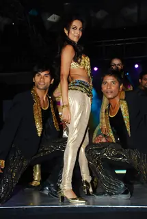 Mallaika Arora Khan with top models at Achala Sachdev''s Uzuri Jewels launch in Hyatt Regency
