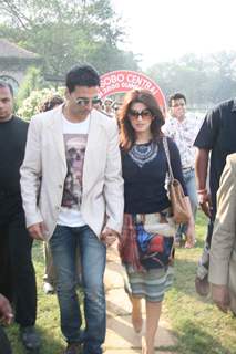 Akshay Kumar and Twinkle Khanna at Mid-Day race in Mahalxmi Race Course